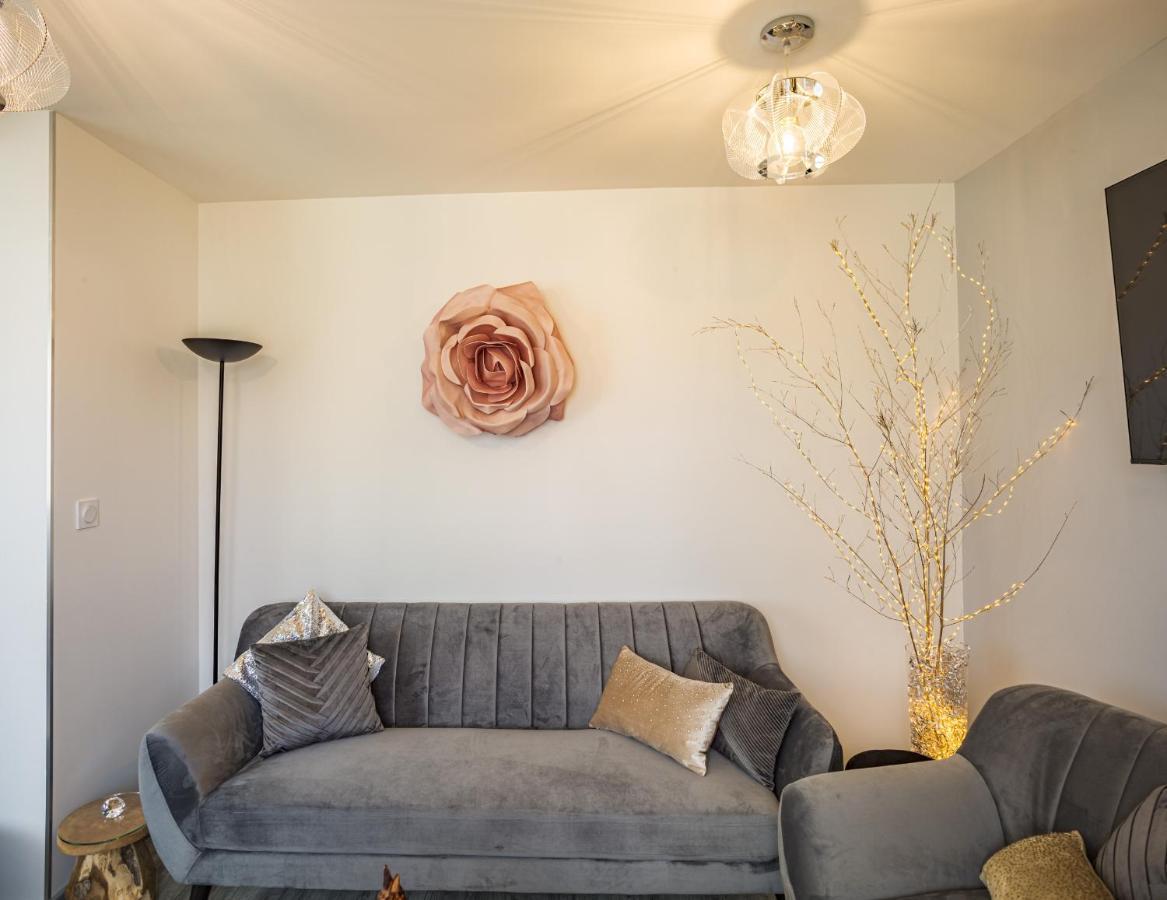 Le Flamboyant - Confort & Rarete - Premium Saint-Andre-les-Vergers Bagian luar foto